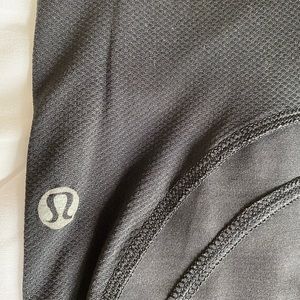 LuluLemon 4 pairs available